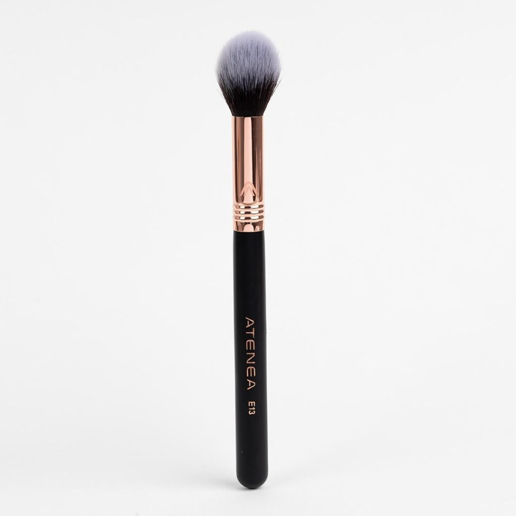 Brocha Iluminador / Rubor Black Gold Atenea – foto 3