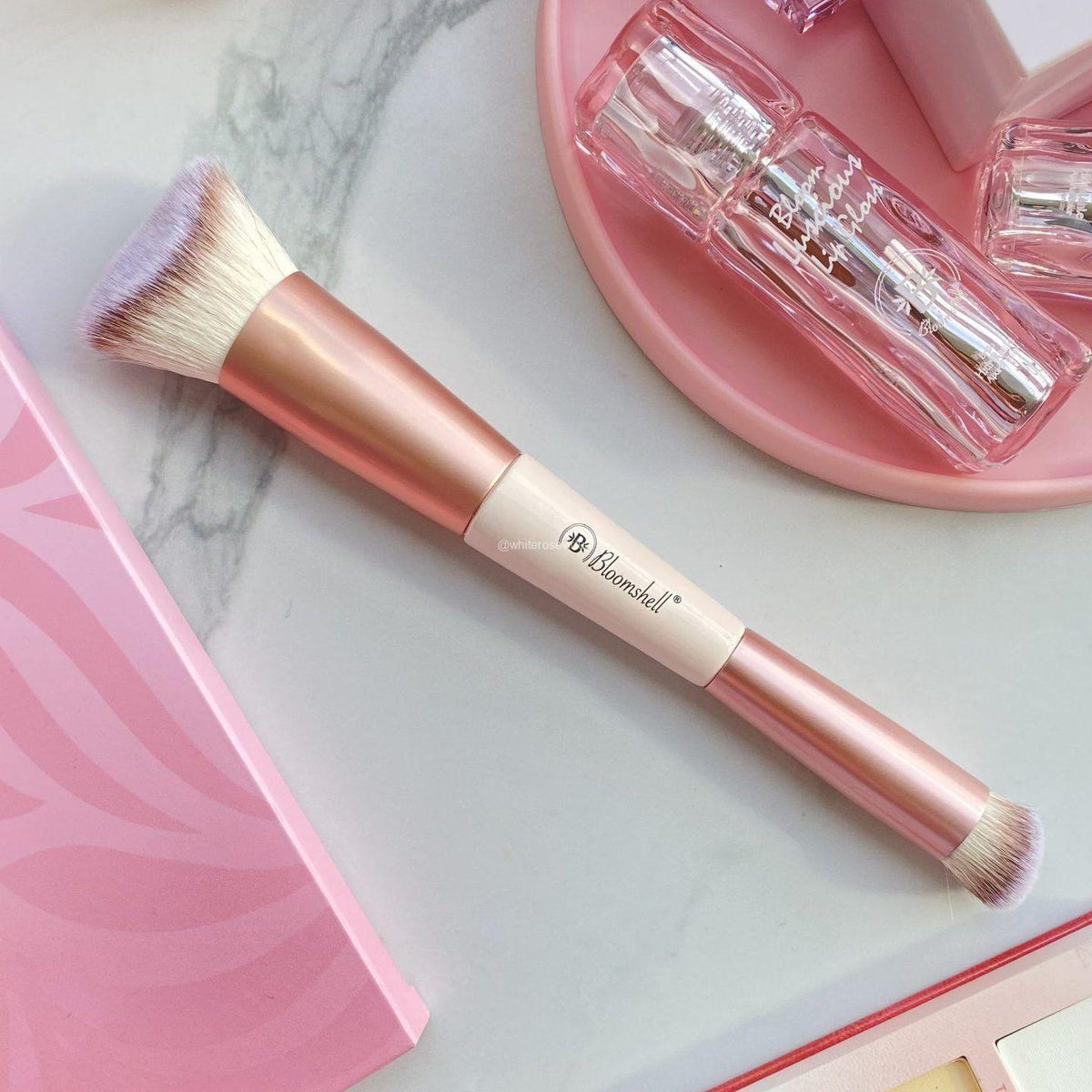 Bloom Brocha Corrector + Base Bloomshell – foto 3