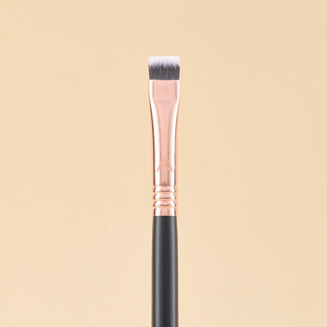 Pincel Cejas / Delineador Black Gold Atenea – foto 3
