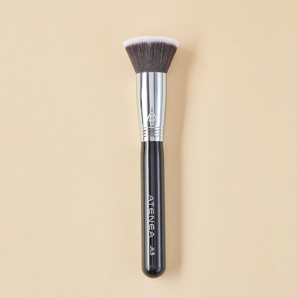 Brocha Kabuki Para Base Runway Atenea – foto 2